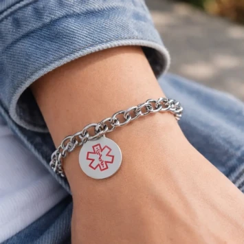 SOS armband met bedel