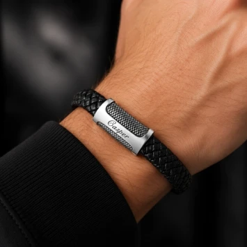 Strak gevlochten leren armband met magneetsluiting