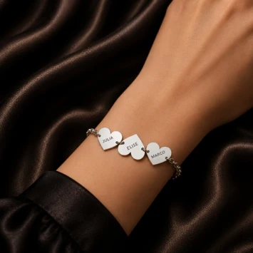 Zilveren armband drie hartjes met naam Names4ever