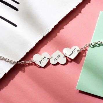 Zilveren armband drie hartjes met naam Names4ever