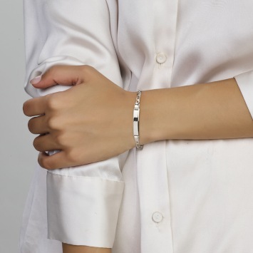 Zilveren armband met figaro schakel en graveerplaatje