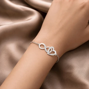 Zilveren armband met infinity en hartje