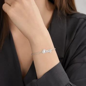 Zilveren armbandje met naam