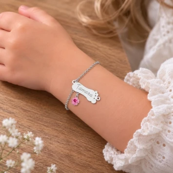 Zilveren baby armband met voetje