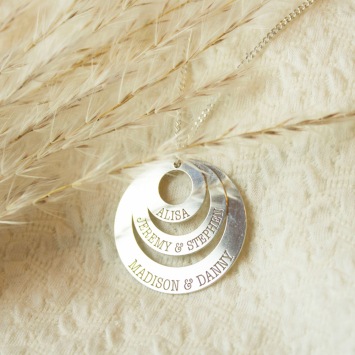 Ketting hanger drie losse rondjes