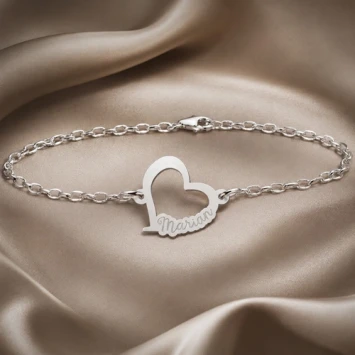 Zilveren armband met hartje en naam Names4ever