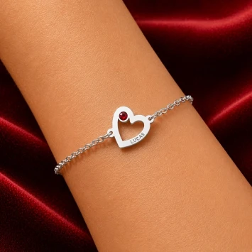 Zilveren hartjes armband met steentje Names4ever