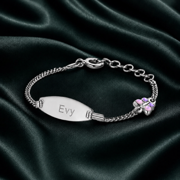 Zilveren kinderarmband met roze vlinder ovaal