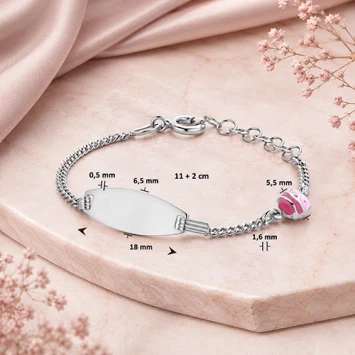 Zilveren kinderarmband met roze ovaal lieveheersbeestje en gravure