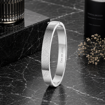 Zilveren rechte scharnier armband met vingerafdruk