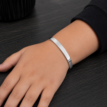 Zilveren smalle scharnier armband met vingerafdruk