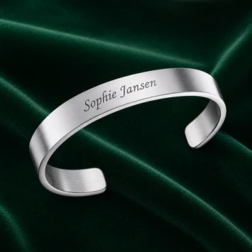 Zilverkleurige RVS armband met gravure