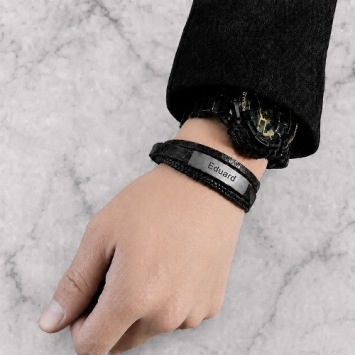 Zwart leren armband met 3 banden en RVS plaat