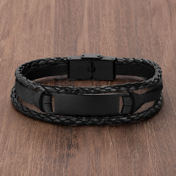 Zwart leren armband met 4 banden en zwarte plaat