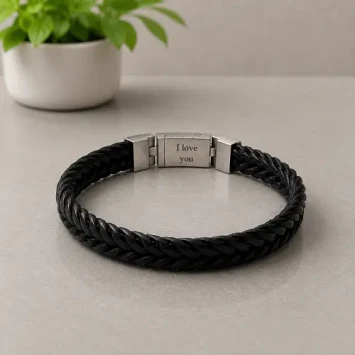 Zwart leren armband met RVS design magneetslot