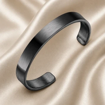 Zwarte RVS armband met gravure